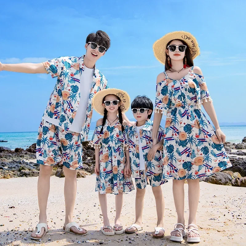 Plant Parent Clothing - ชุดครอบครัวสำหรับวันหยุด ชุดแม่ลูก ชุดรีสอร์ท ชุดพ่อแม่ลูกแบบสองชิ้น สไตล์เกาหลี ชุดคู่รักชายหญิงสำหรับใส่ไปทะเล