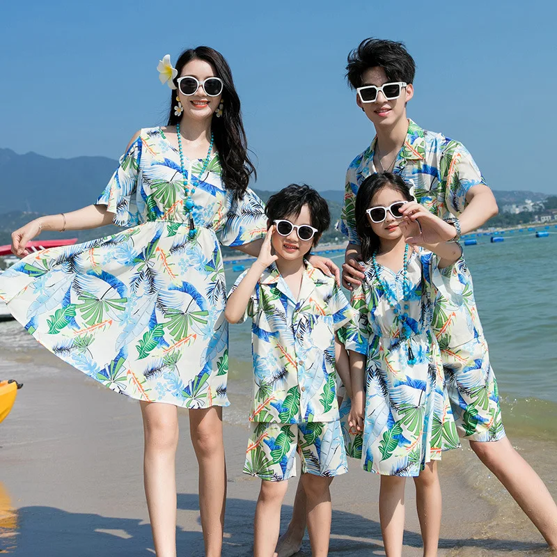 ชุด2ชิ้นสำหรับวันหยุดพักผ่อนแบ - Plant Parent Clothing บทวิจารณ์และราคา